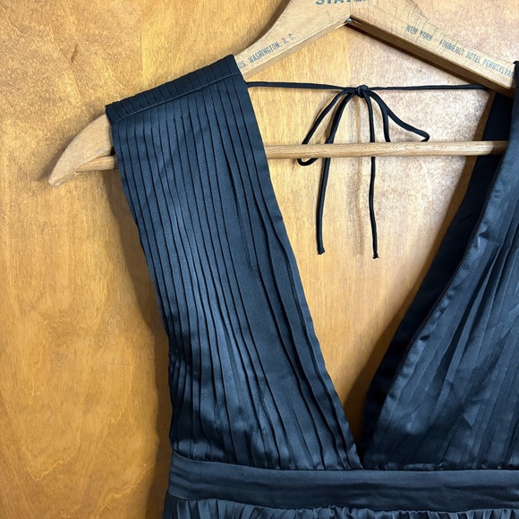 Abercrombie & Fitch Black Satin Plunge Pleated Babydoll Mini Dress Formal Small - Picture 8 of 14